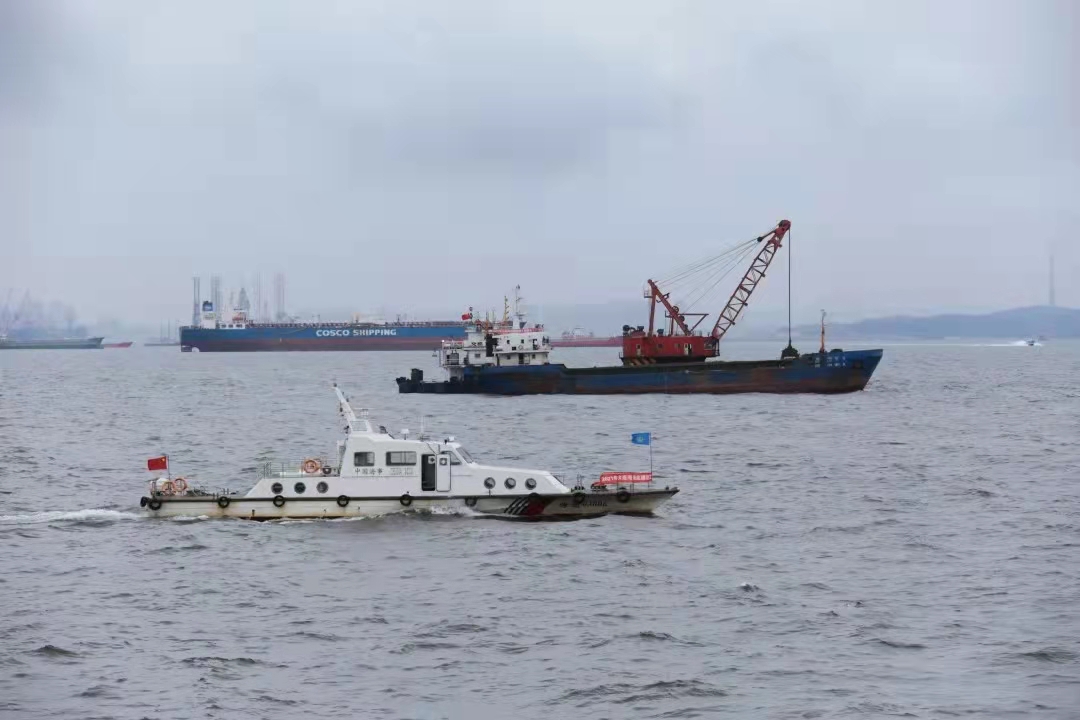【2021/8/31】海乐公司参与2021年大连湾海底隧道工程安全保障综合应急演习成功举办(图5) 【2021/8/31】海乐公司参与2021年大连湾海底隧道工程安全保障综合应急演习成功举办(图5)